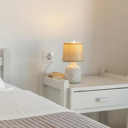 Playa Paros Hotell Piso Livadi