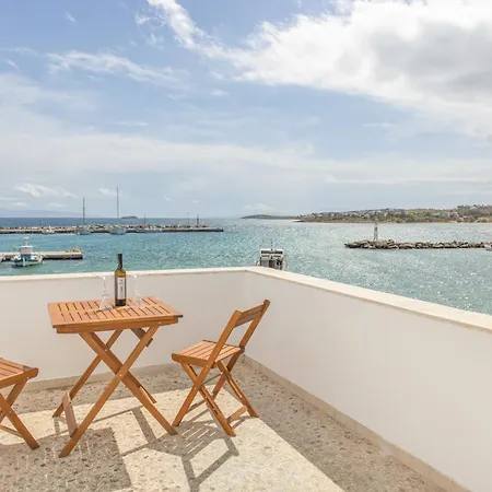 Playa Paros ホテル