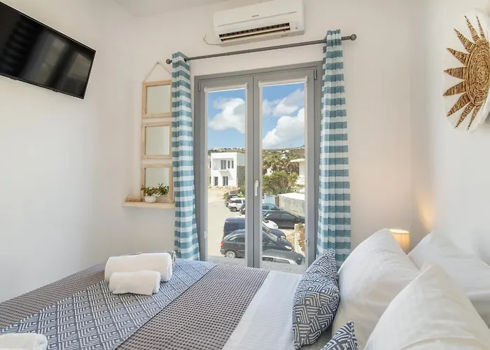 Playa Paros Otel Piso Livadi