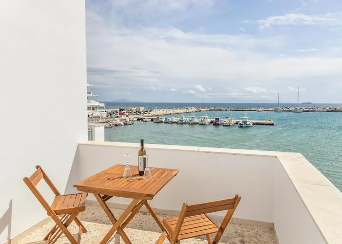 Playa Paros * Piso Livadi